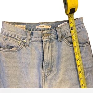 Levi’s Mom Jean in Light Wash